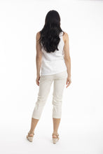 Laden Sie das Bild in den Galerie-Viewer, Hose Orientique, Style: Bangalene Capri Pants with Pockets, Farbe: Sand, *Sale*