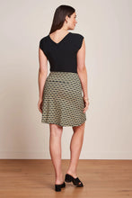 Laden Sie das Bild in den Galerie-Viewer, Rock King Louie, Style: Border Skirt Fusili, Farbe: Black Fusili *Sale*