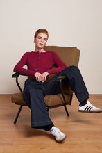 Laden Sie das Bild in den Galerie-Viewer, Strickjacke King Louie, Style: Cardi Roundneck Cocoon, Farbe: 605 Beaujolais Red *Sale*