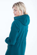 Laden Sie das Bild in den Galerie-Viewer, Softshellmantel Danefae, Style; Danejane Softshell, Farbe: 2223 Dark Duck