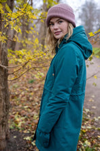 Laden Sie das Bild in den Galerie-Viewer, Jacke Danefae, Danenora Winterparka, Farbe: Slate (petrol), *New in*