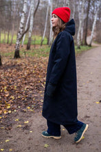 Laden Sie das Bild in den Galerie-Viewer, Mantel Danefae, Style: Daneroyal Winter Coat Black, Farbe: black *New in*