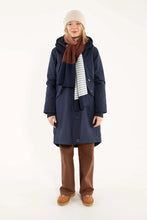 Laden Sie das Bild in den Galerie-Viewer, Jacke Danefae, Style: Danethy Winter Parker, Farbe: navy (dunkelblau), *New in*