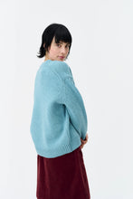 Laden Sie das Bild in den Galerie-Viewer, Pullover UVR Berlin Style:Darjaina blau (2932) *Sale*