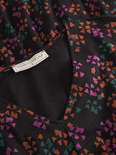 Laden Sie das Bild in den Galerie-Viewer, Kleid Mademoiselle YÉYÉ, Style: Feather Touch Dress, Farbe: minigingko *Sale*