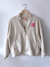 Laden Sie das Bild in den Galerie-Viewer, Sweatjacke The Shirt Project, Style: Bomberjacke Patch, Farbe: ecru melange, *New in*