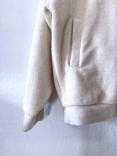 Laden Sie das Bild in den Galerie-Viewer, Sweatjacke The Shirt Project, Style: Bomberjacke Patch, Farbe: ecru melange, *New in*