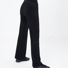Laden Sie das Bild in den Galerie-Viewer, Hose Liepelt Design, Style: Leila Dynamic, Farbe: black *New in*