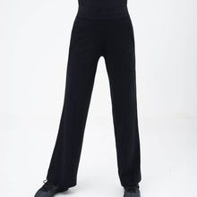 Laden Sie das Bild in den Galerie-Viewer, Hose Liepelt Design, Style: Leila Dynamic, Farbe: black *New in*