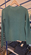Laden Sie das Bild in den Galerie-Viewer, Strickjacke *mansted, Style: Ivory, Farbe: Emerald, *New in*