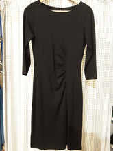 Laden Sie das Bild in den Galerie-Viewer, Kleid King Louie, Style: Brigitte pine green & black *Sale*