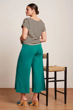 Laden Sie das Bild in den Galerie-Viewer, Shirt King Louie, Style: Aria Knot Top Chopito Stripe, Farbe: black, *New in*
