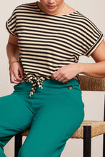 Laden Sie das Bild in den Galerie-Viewer, Shirt King Louie, Style: Aria Knot Top Chopito Stripe, Farbe: black, *New in*
