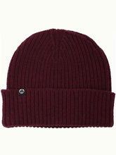 Laden Sie das Bild in den Galerie-Viewer, Mütze Danefae, Style: Danewarm Thoughts Merino Beanie Farbe: Dark Bordeaux *New in*
