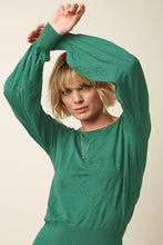 Laden Sie das Bild in den Galerie-Viewer, Shirt King Louie, Style: Bell Top Club, Farbe: Smoke Green, *New in*
