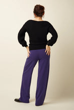 Laden Sie das Bild in den Galerie-Viewer, Hose King Louie, Style: Border Pintuck Pants Milano Uni, Farbe: 491-Rhondonite Blue, *New in*
