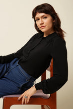 Laden Sie das Bild in den Galerie-Viewer, Bluse King Louie, Style:Carina Blouse Viscose Light, Farbe: 001-black *New in*
