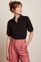 Laden Sie das Bild in den Galerie-Viewer, Bluse King Louie, Style: Carina Bluse Viscose Light, Farbe: Black, *New in*
