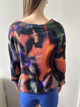 Laden Sie das Bild in den Galerie-Viewer, Bluse UVR Berlin, Style: FRITZIINA, Farbe: 2875 mehrfarbig, *New in*
