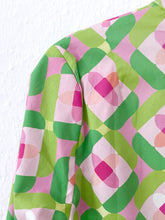 Laden Sie das Bild in den Galerie-Viewer, Bluse Liepelt Design, Style: Tara Airy, Farbe: green *New in*
