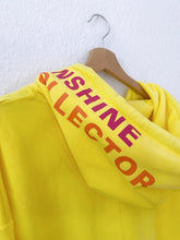 Laden Sie das Bild in den Galerie-Viewer, Hoodie The Shirt Project, Style: Smile, Farbe: Gelb *Sale*
