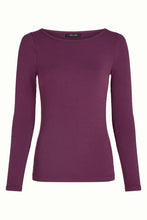 Laden Sie das Bild in den Galerie-Viewer, Shirt King Louie, Style: Lili Tee Uni Rip, Farbe: 517 Caspia Purple, *New in*
