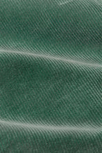 Laden Sie das Bild in den Galerie-Viewer, Rock King Louie, Style: Prisca Skirt Curderoy, Farbe: Matcha Green - Corduroy *New in*
