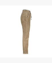 Laden Sie das Bild in den Galerie-Viewer, Hose Red Button, Style: Tessy Cord, Farbe: light taupe, *New in*
