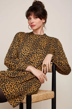 Laden Sie das Bild in den Galerie-Viewer, Kleid King Louie, Style: Sandy Dress Tigre, Farbe: Golden Brown – Tigre, *Sale*
