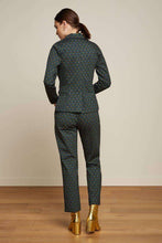 Laden Sie das Bild in den Galerie-Viewer, Hose King Louie, Style: Luz Cropped Pants Adonis, schwarz mit Muster * Sale*
