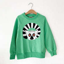 Laden Sie das Bild in den Galerie-Viewer, Kinder Sweater grün Lemur von Dyr cph *New In*
